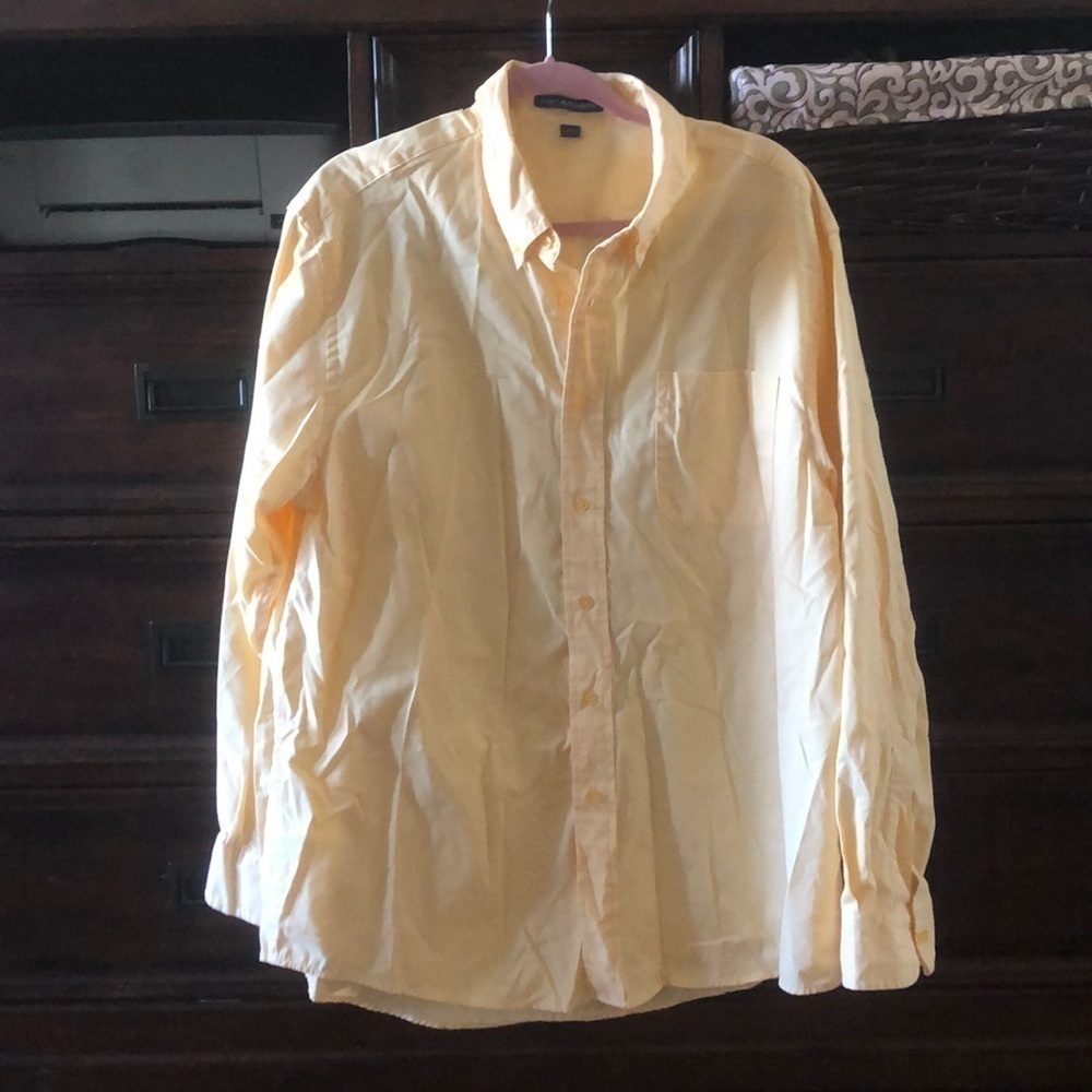 NWOT Port authority Long sleeve button down shirt in yellow size XL